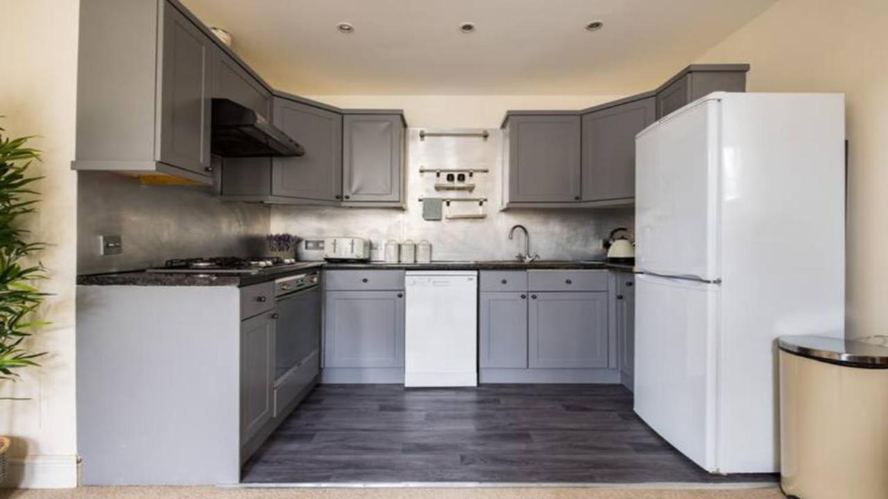 לונדון The West Kensington Apartments מראה חיצוני תמונה