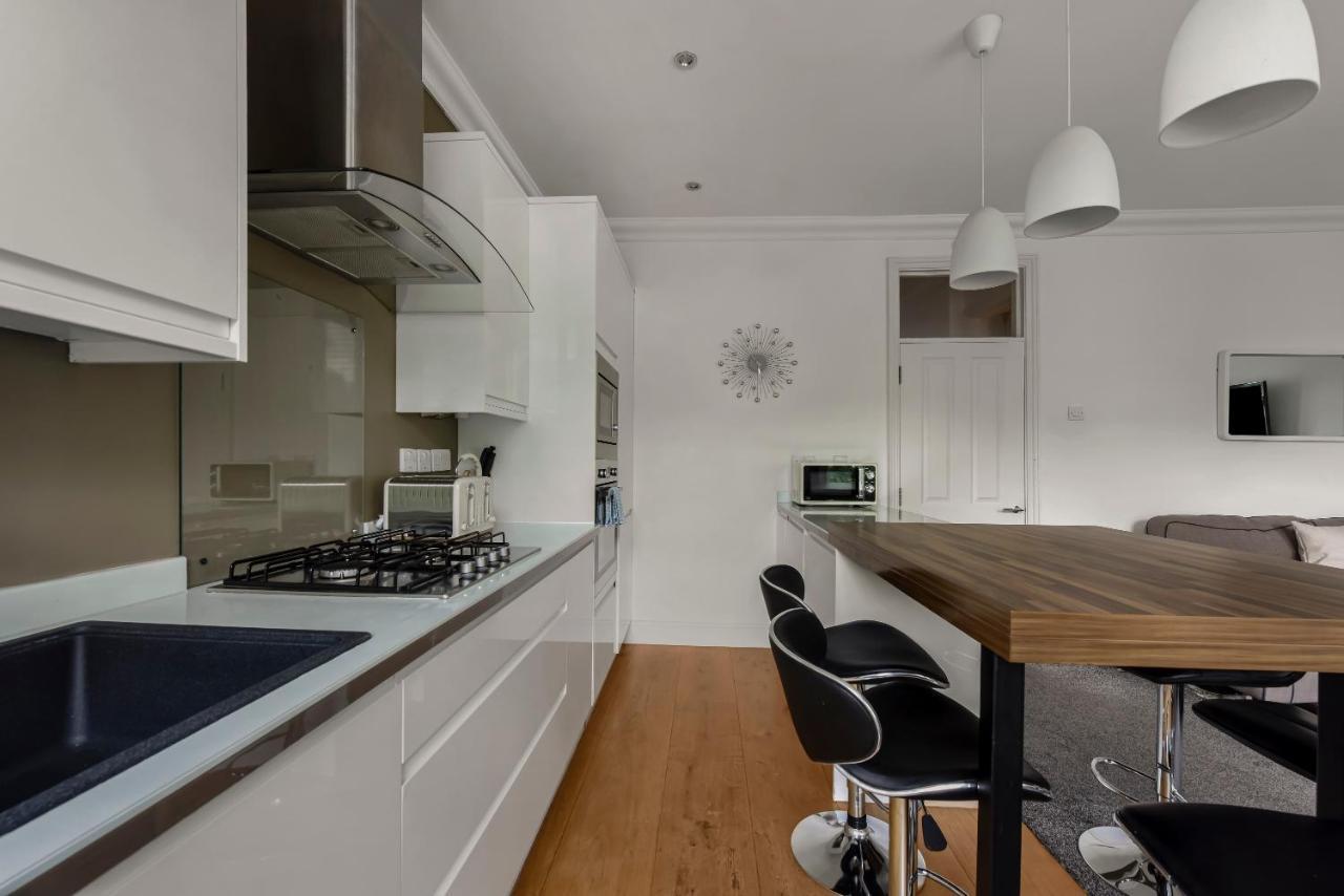 לונדון The West Kensington Apartments חדר תמונה