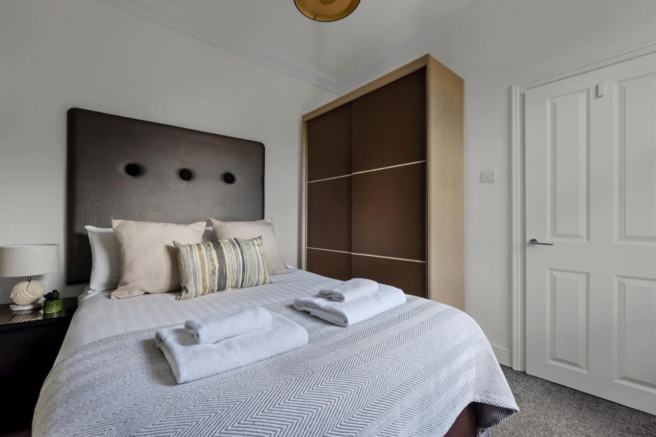 לונדון The West Kensington Apartments מראה חיצוני תמונה